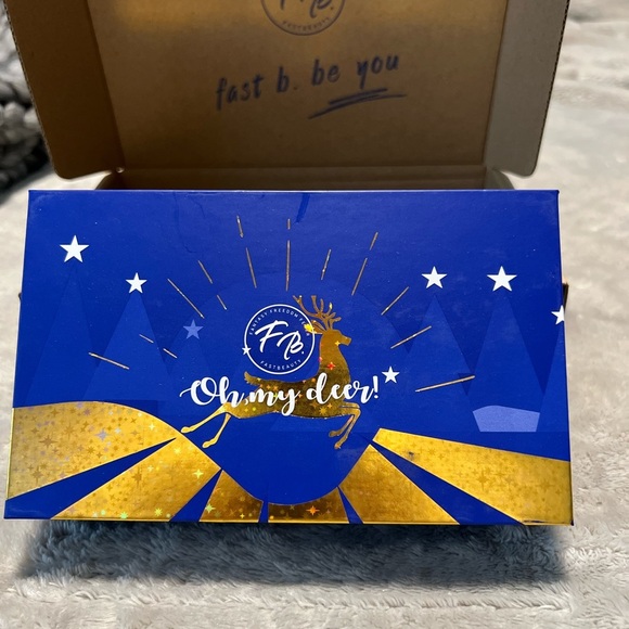 BRAND NEW- Fast B Eyebrow Pencil- Dark Brown - Picture 2 of 10